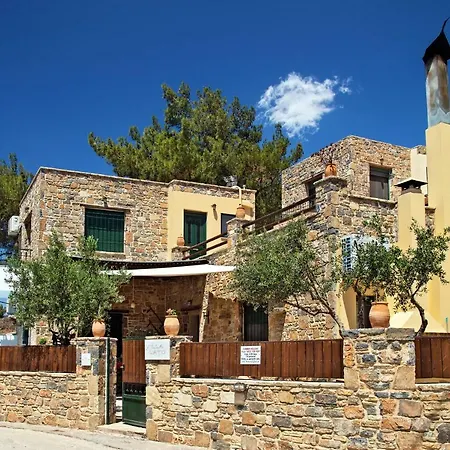 Lato - With Private Pool And Yard *