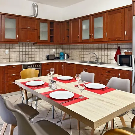 Lato - With Private Pool And Yard *