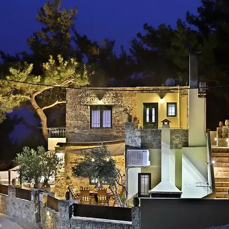 Villa Lato - With Private Pool And Yard *