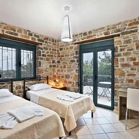 Villa Lato - With Private Pool And Yard